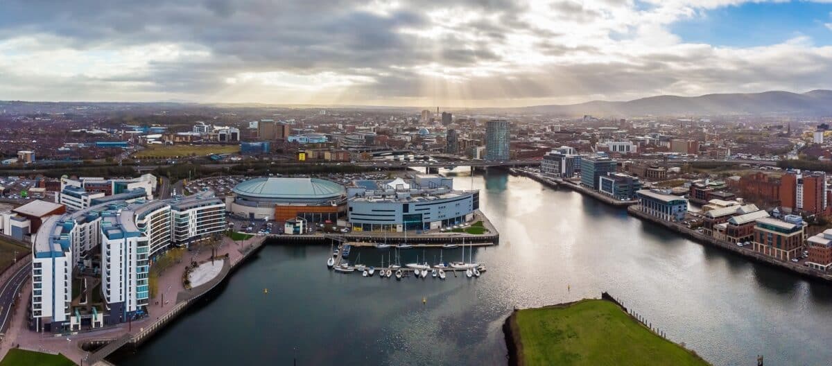 Belfast Tours : The Top Tour Experiences In Belfast